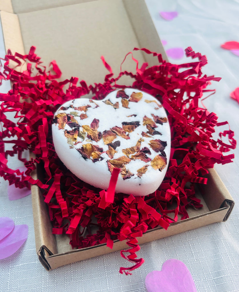 bathbomb heart in a box